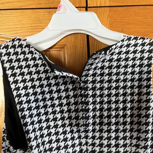 Elegant Black and White Houndstooth Mini Dress - Picture 12 of 13